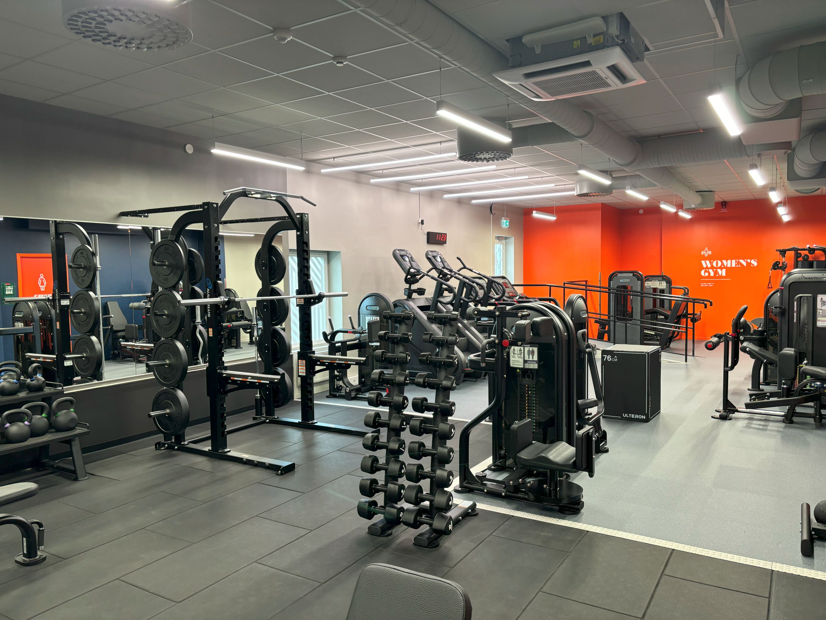 Fitness24seven tumba centrum fria vikter